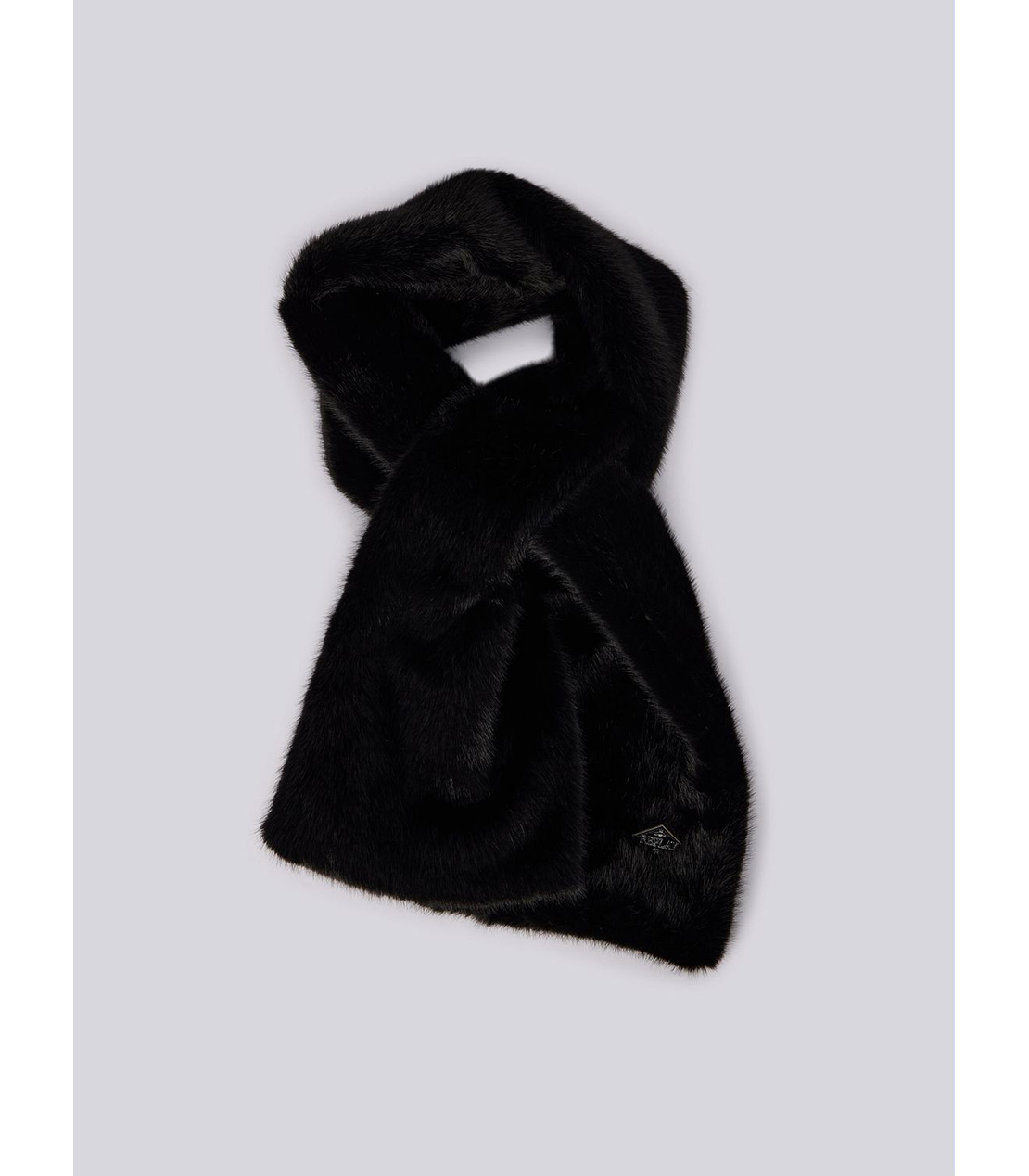 フェイクファーストール